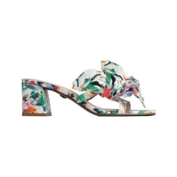 Cecelia NEW New York Happy Multi Flower Sandals Size 6 - Picture 1 of 7